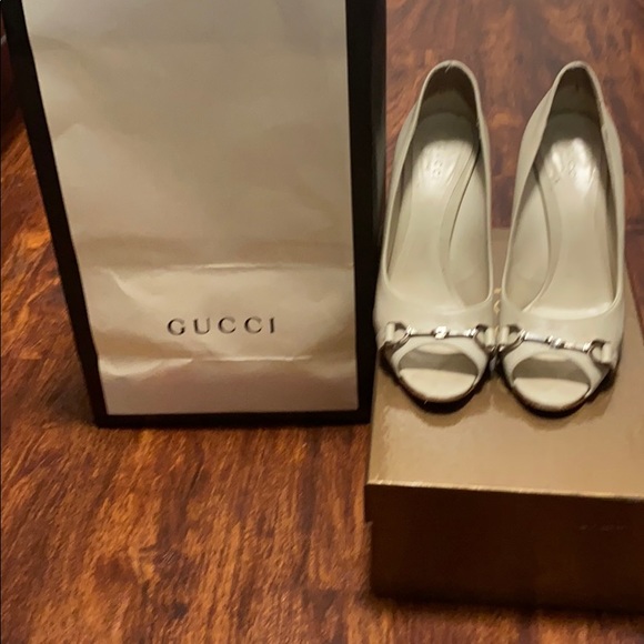 HORSEBIT GUCCI PEEP TOE PUMPS Size 38 - Picture 5 of 10